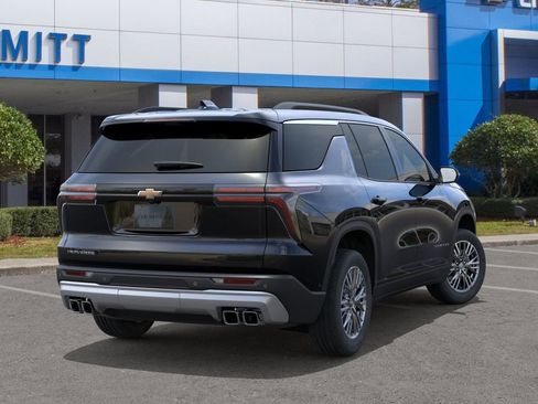 New 2026 Chevrolet Traverse LT w/ Enhanced Driving Package FWD image 4