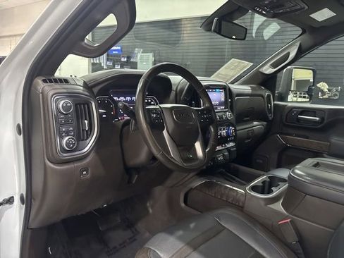 Used 2020 GMC Sierra 2500 Denali AWD/4WD image 10