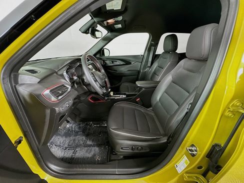 Used 2023 Chevrolet TrailBlazer RS AWD/4WD image 29