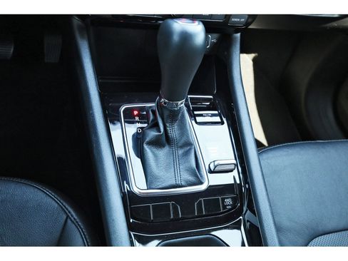 Used 2023 Jeep Compass Limited image 28