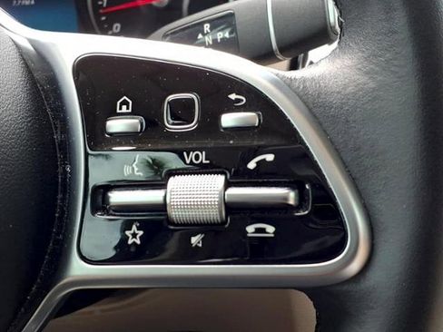 Used 2021 Mercedes-Benz GLC 300 image 26