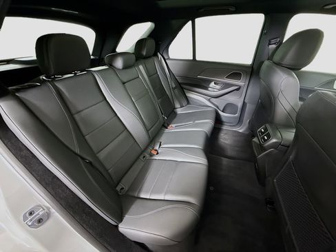 Used 2025 Mercedes-Benz GLE 450 4MATIC w/ AMG Line Exterior image 27