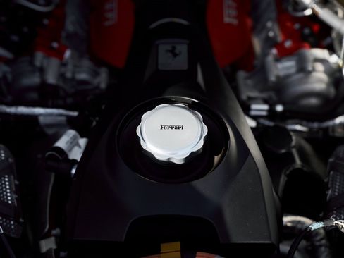 Used 2022 Ferrari SF90 Stradale image 28