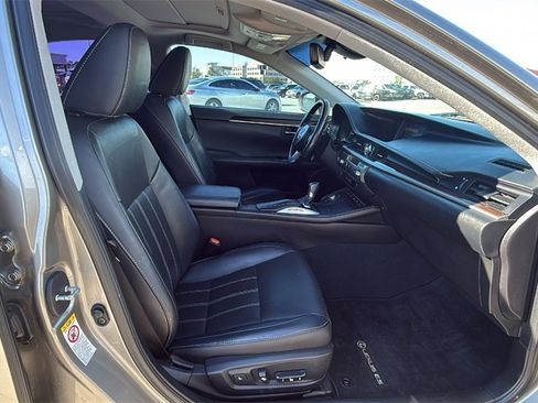 Used 2017 Lexus ES 350 image 33
