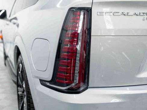 Used 2025 Cadillac Escalade IQ Sport 2 AWD/4WD image 26