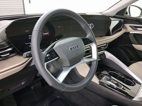 Certified 2025 Audi Q5 Premium w/ Convenience Package image 20