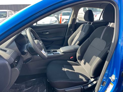 Used 2025 Nissan Sentra SV image 35