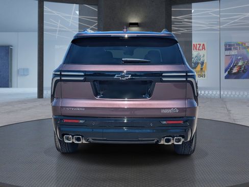 Used 2026 Chevrolet Traverse High Country image 5