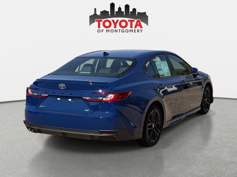 New 2026 Toyota Camry SE image 3