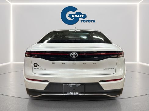 Used 2026 Toyota Crown w/ Advanced Technology Package AWD/4WD image 9