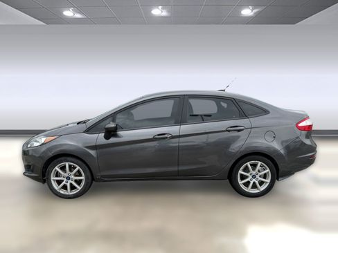 Used 2019 Ford Fiesta SE w/ Equipment Group 201A FWD image 2