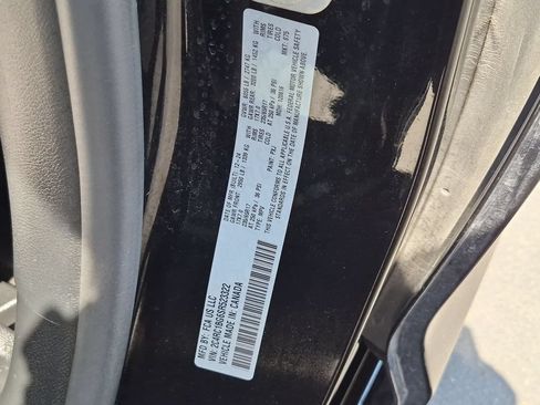Used 2025 Chrysler Pacifica Select FWD image 36