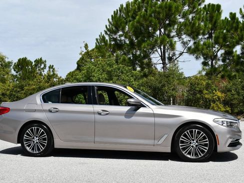 Used 2017 BMW 530i RWD image 33