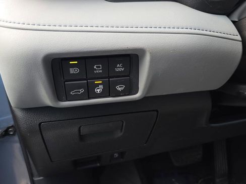 Used 2021 Toyota Highlander Platinum image 19