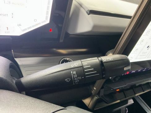 Used 2024 GMC Hummer EV 2X w/ Extreme Off-Road Package image 20