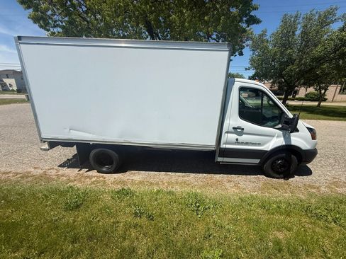 Used 2019 Ford Transit 350 156 DRW RWD image 7
