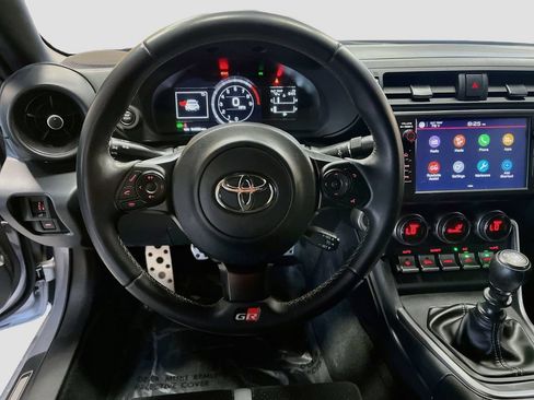 Used 2022 Toyota GR86 Premium w/ ALL Weather Mat Package (TMS) RWD image 11