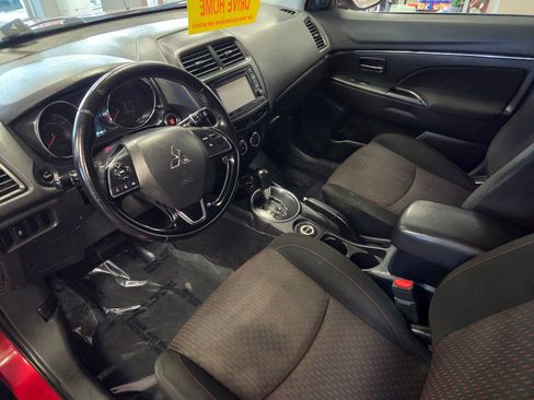 Used 2017 Mitsubishi Outlander Sport SE image 23