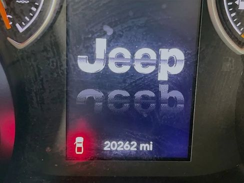 Used 2024 Jeep Gladiator Sport AWD/4WD image 13