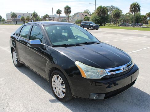 Used 2011 Ford Focus SEL w/ 301A Rapid Spec Order Code FWD image 17