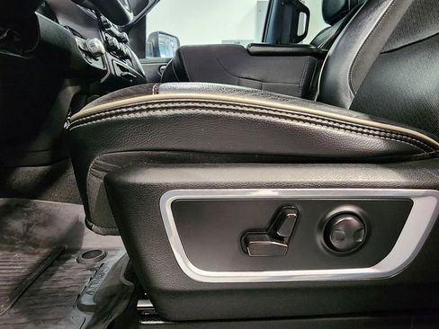Used 2023 RAM 1500 Laramie AWD/4WD image 13