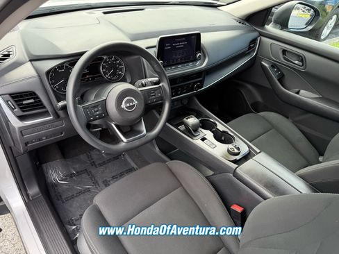Used 2024 Nissan Rogue S AWD/4WD image 24