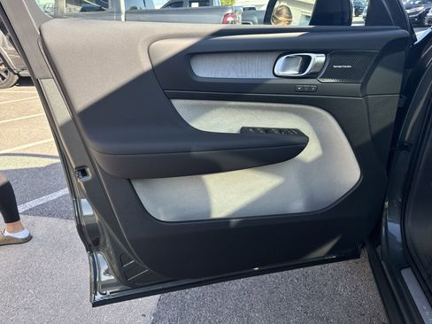 New 2026 Volvo XC40 B5 Ultra w/ Climate Package image 22