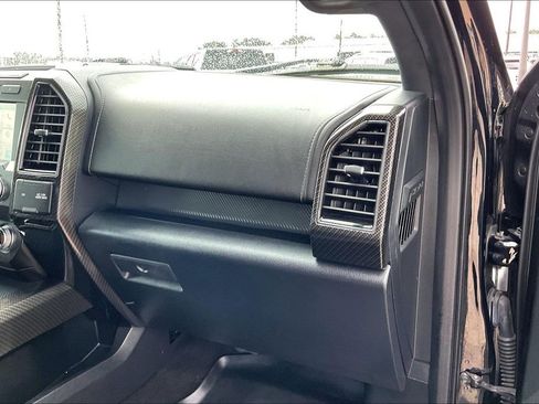 Used 2019 Ford F150 Lariat w/ Equipment Group 502A Luxury AWD/4WD image 23