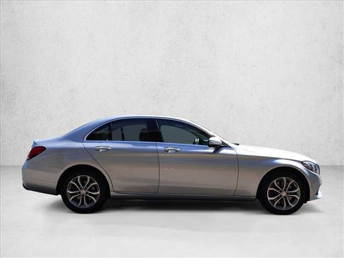 Used 2015 Mercedes-Benz C 300 4MATIC Sedan image 5