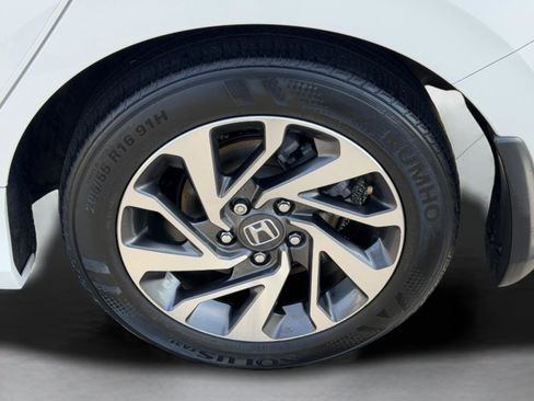 Used 2017 Honda Civic EX image 30