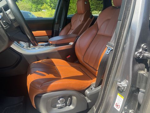 Used 2016 Land Rover Range Rover Sport Supercharged AWD/4WD image 9