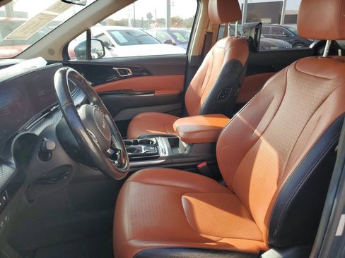 Used 2022 Kia Carnival SX Prestige image 21