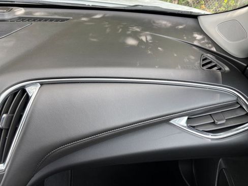 Used 2024 Chevrolet Malibu LT image 35