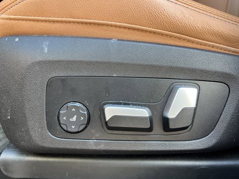 Used 2022 BMW X3 sDrive30i w/ M Sport Package 2 RWD image 38