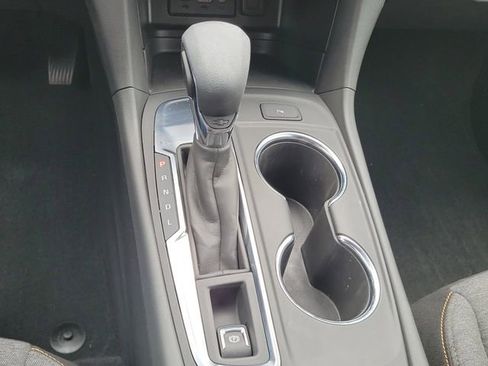 Certified 2023 Chevrolet Equinox LT FWD image 36