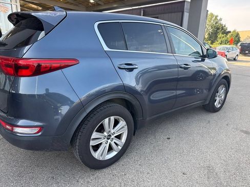 Used 2019 Kia Sportage LX AWD/4WD image 3