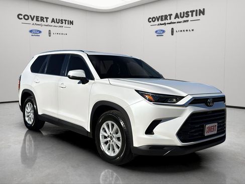 Used 2024 Toyota Grand Highlander XLE image 7