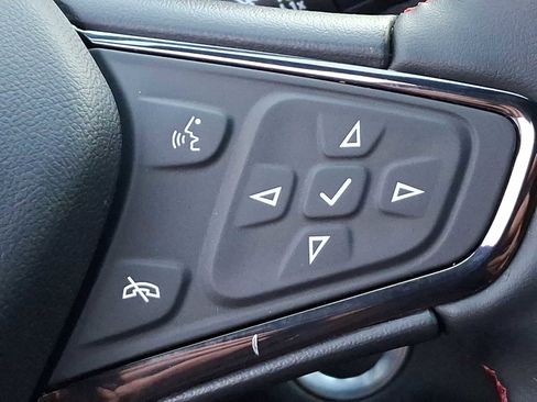 Used 2023 Chevrolet Equinox RS w/ LPO, Floor Liner Package image 22