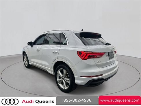 Certified 2023 Audi Q3 2.0T Premium w/ Convenience Package image 2