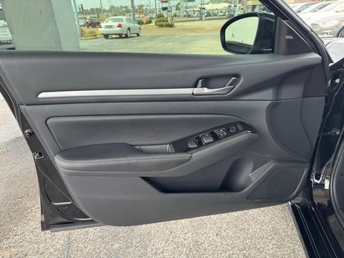 Used 2024 Nissan Altima 2.5 SL image 20