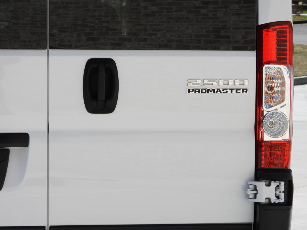 Used 2024 RAM ProMaster 2500 159 High Roof w/ Convenience Group FWD image 31