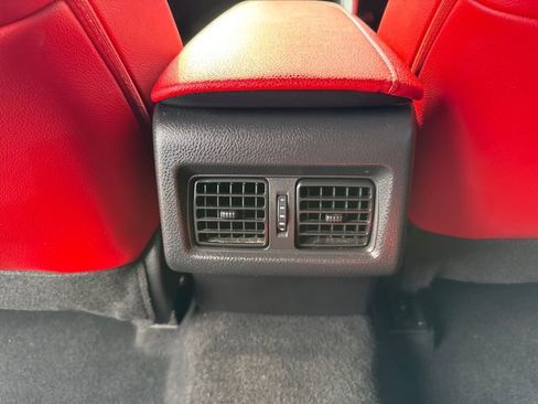 Used 2022 Toyota Camry XSE image 21