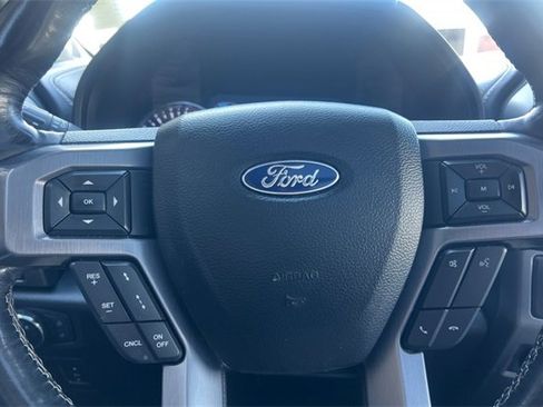 Used 2020 Ford Expedition Platinum image 28