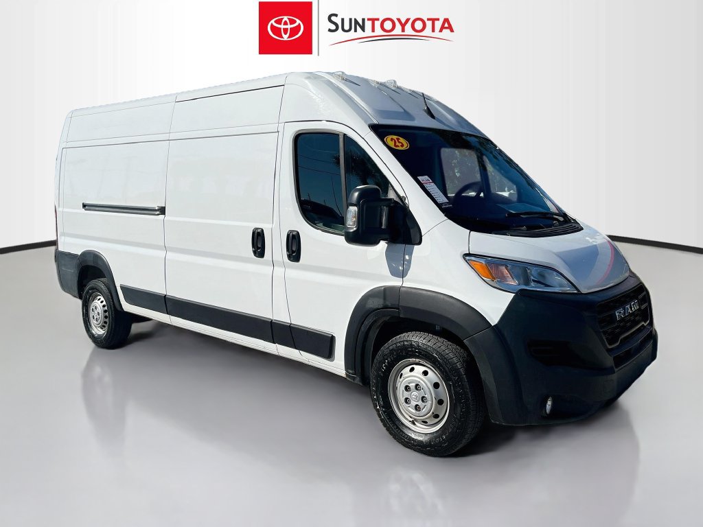 Used 2025 RAM ProMaster 2500 w/ Convenience Group FWD image 1