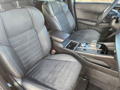 Used 2023 Mitsubishi Outlander SE image 11