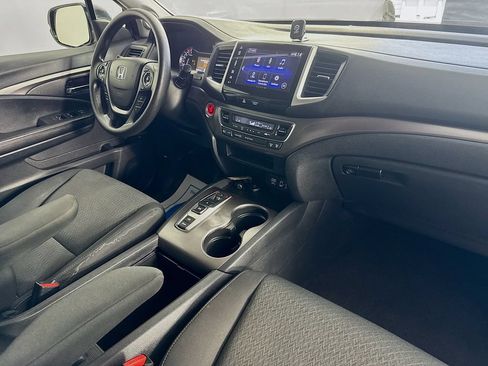 Used 2020 Honda Ridgeline Sport image 32