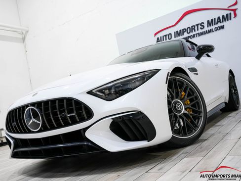 Used 2022 Mercedes-Benz SL 55 AMG 4MATIC w/ Driver Assistance Package image 2