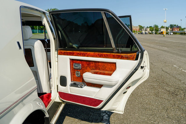 Used 1989 Rolls-Royce Silver Spirit RWD image 46