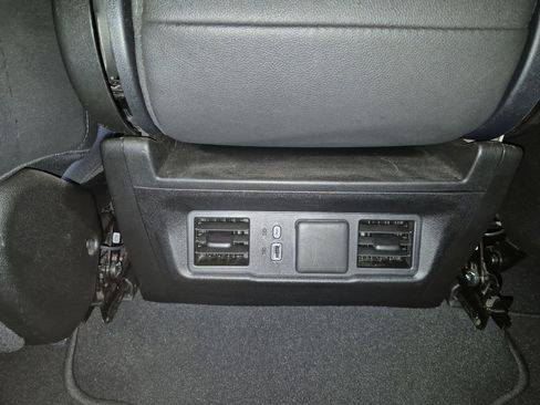 Certified 2025 GMC Sierra 1500 SLT image 21