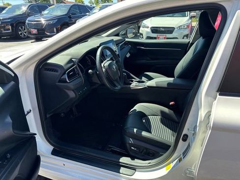 Used 2023 Toyota Camry SE w/ Convenience Package FWD image 15